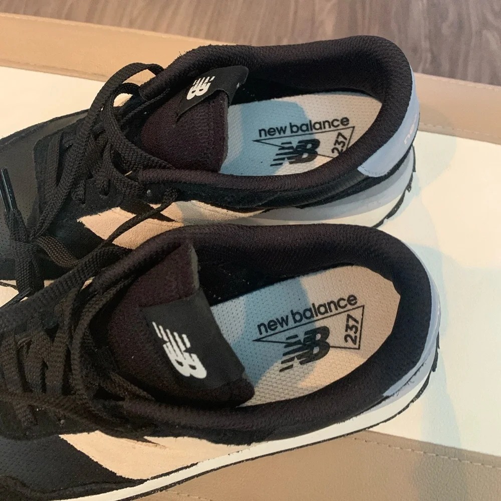 New Balance 237 Sneakers - Picture 11 of 13